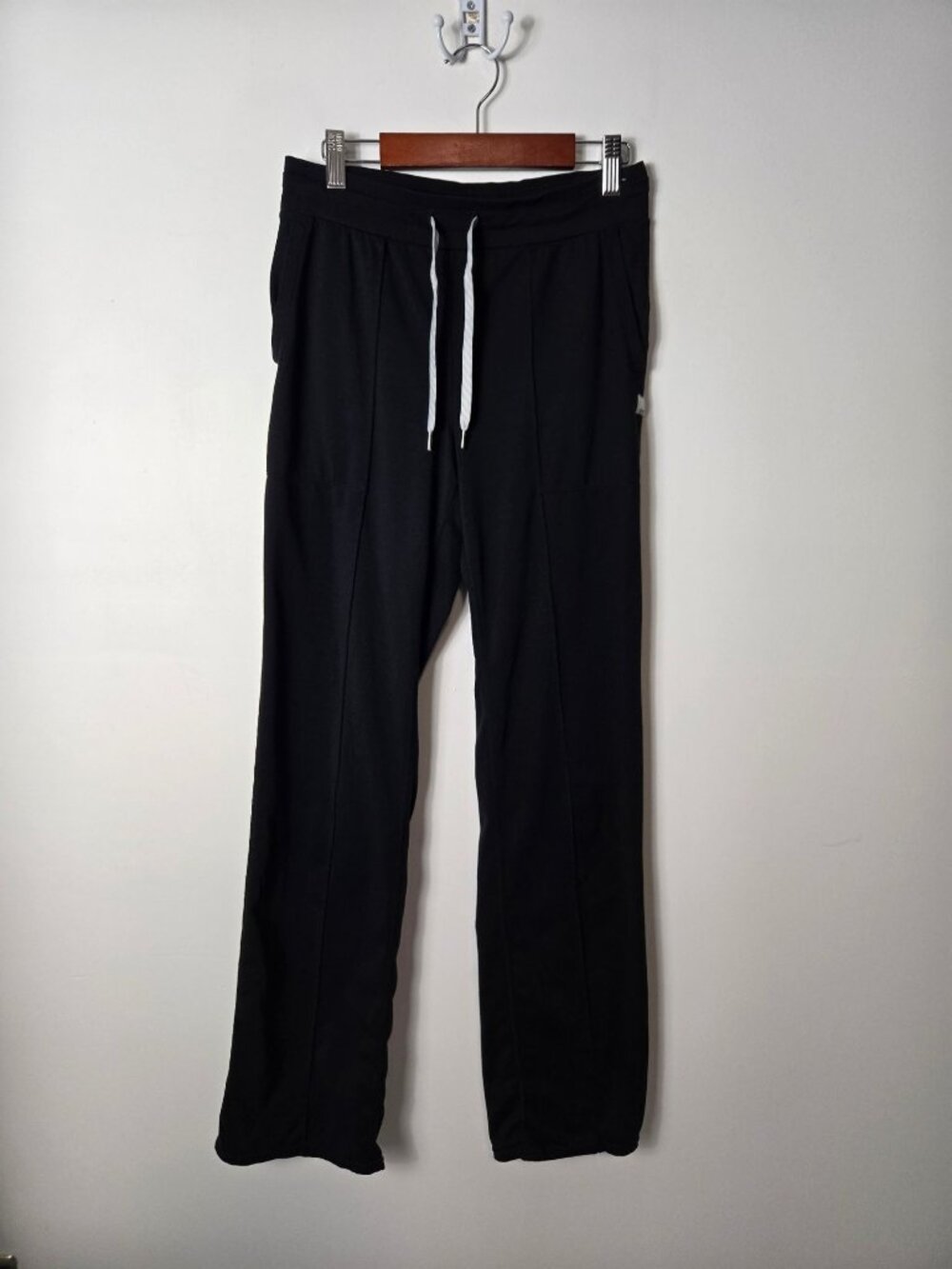 Vuori Halo Essential Wideleg Pants Size XS Black Women's DreamKnit